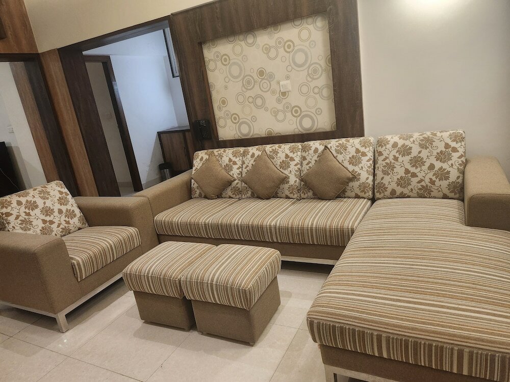 Фото White Castle Corporate Residences