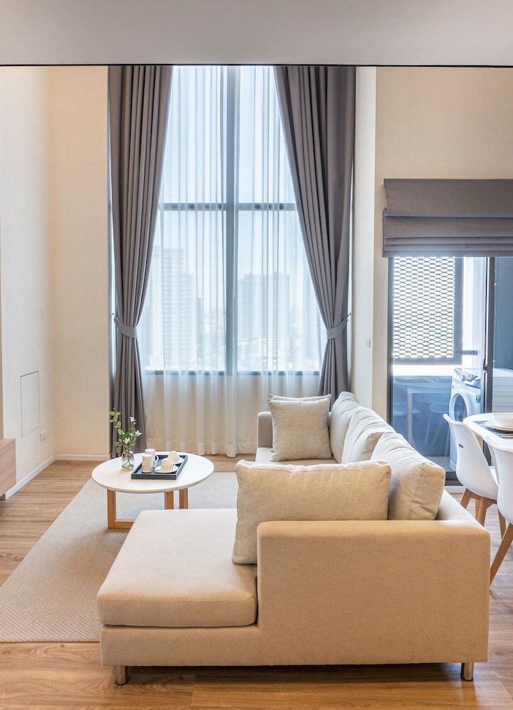 Фото Ramada Plaza by Wyndham Bangkok Sukhumvit 48