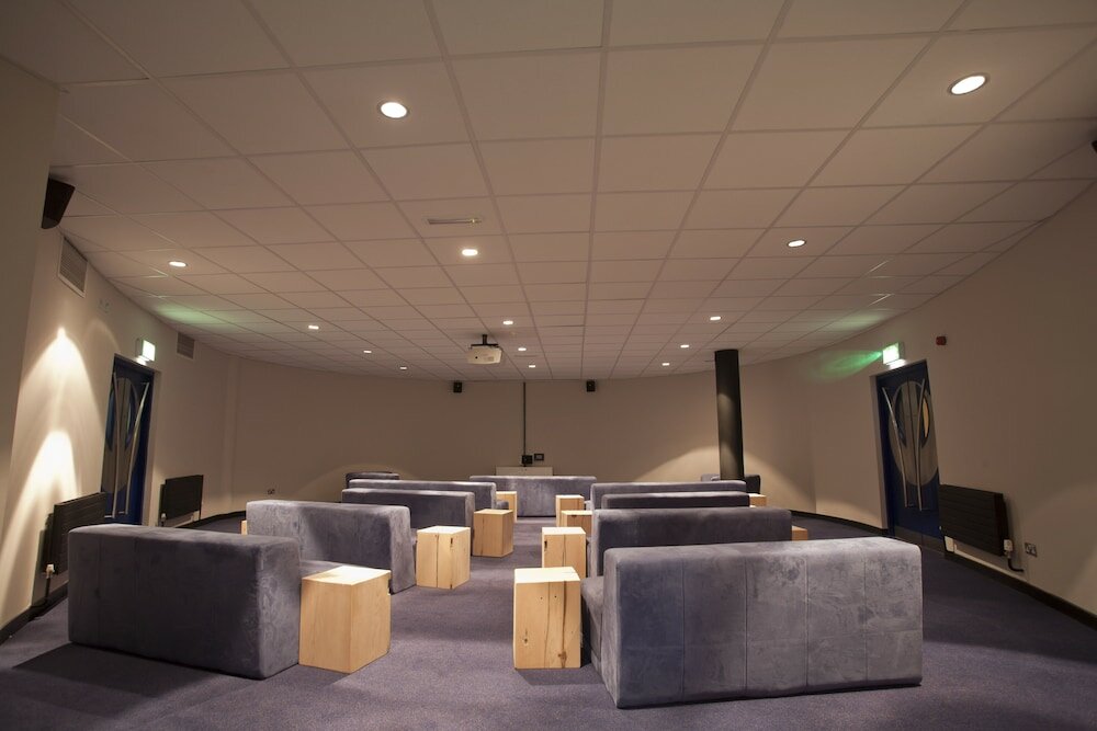 Фото Generator Dublin