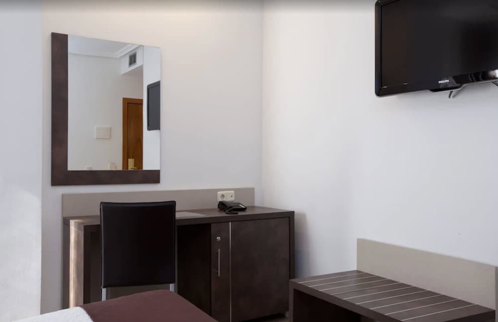 Фото Hotel Villamadrid