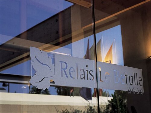 Гостиница Hotel Relais Le Betulle в Конельяно