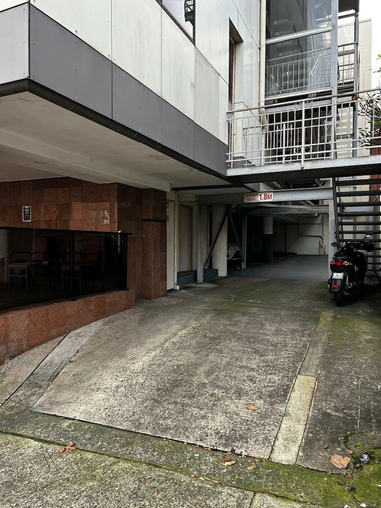 Фото Edgecliff Lodge Motel