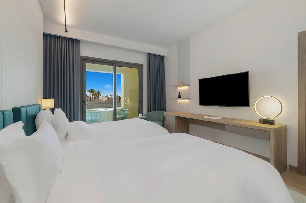 Фото Rixos Obhur Jeddah Resort & Villas