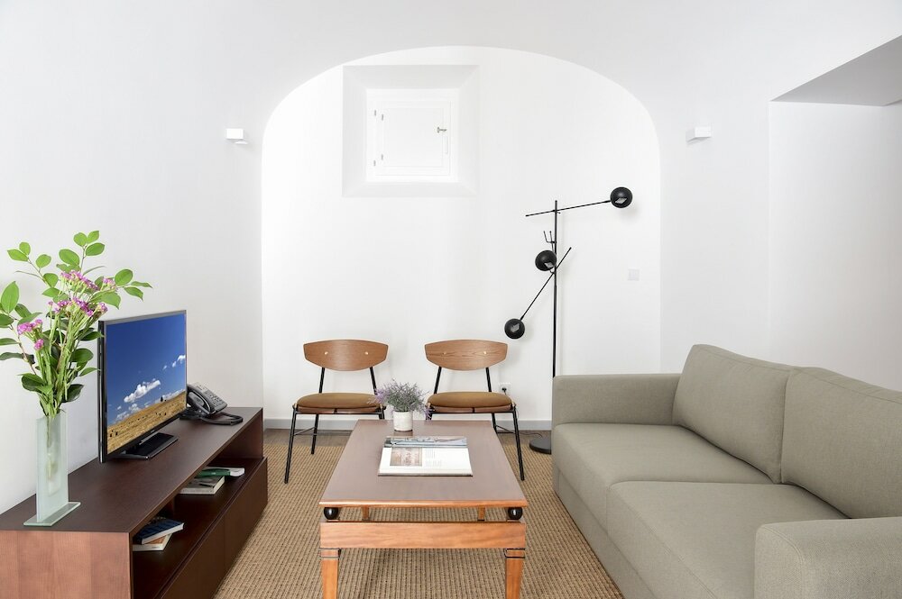 Фото Noble House Essence Évora by Unlock Hotels