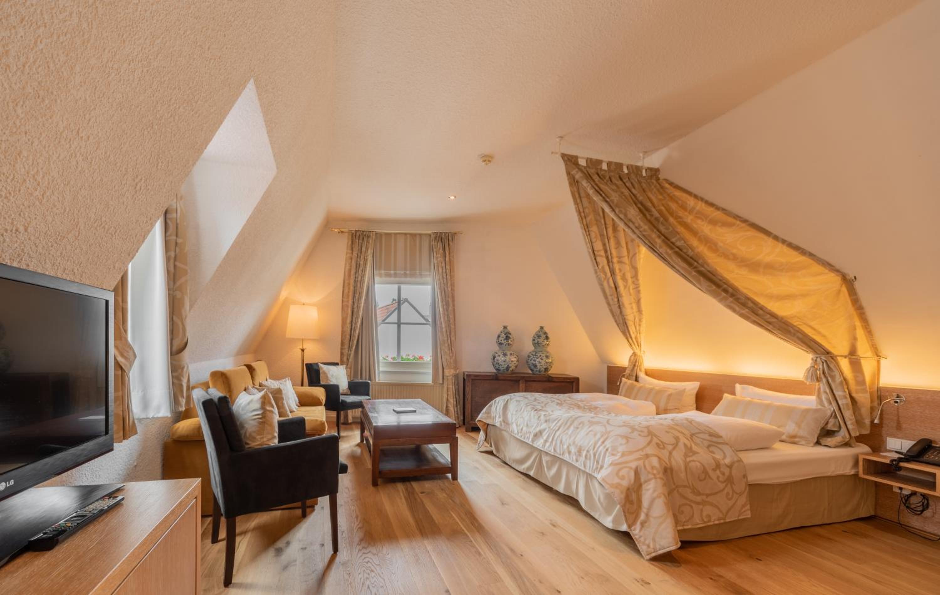 Фото Romantik Hotel Walhalla