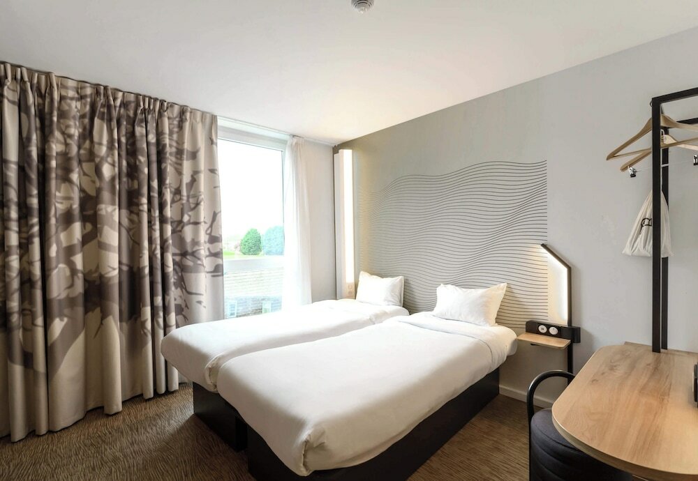 Фото B&b Hotel Compiègne