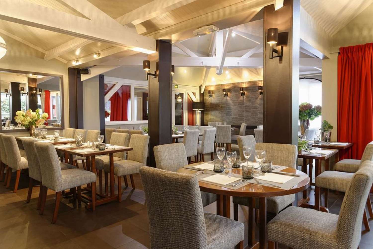 Фото Best Western Hotel Acadie Paris Nord Villepinte