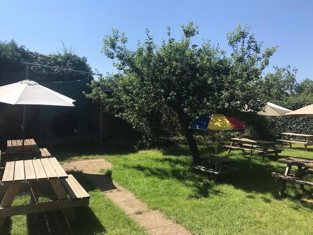 Фото Oyo Unicorn Inn