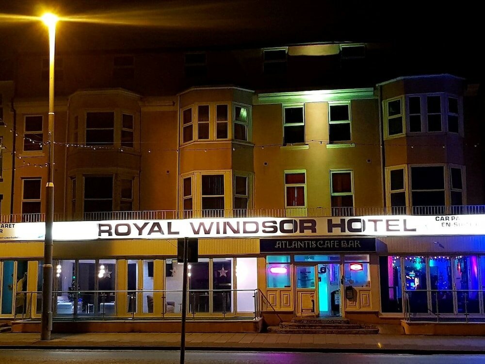 Фото The New Royal Windsor Hotel