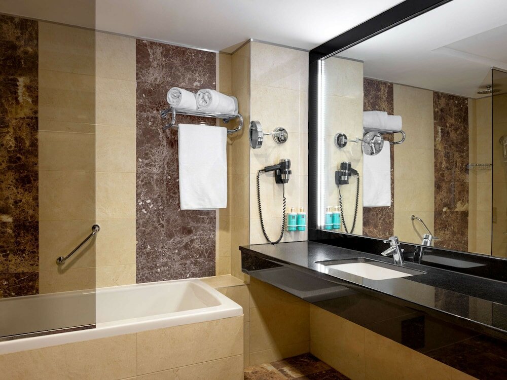 Фото Mövenpick Hotel Sarajevo