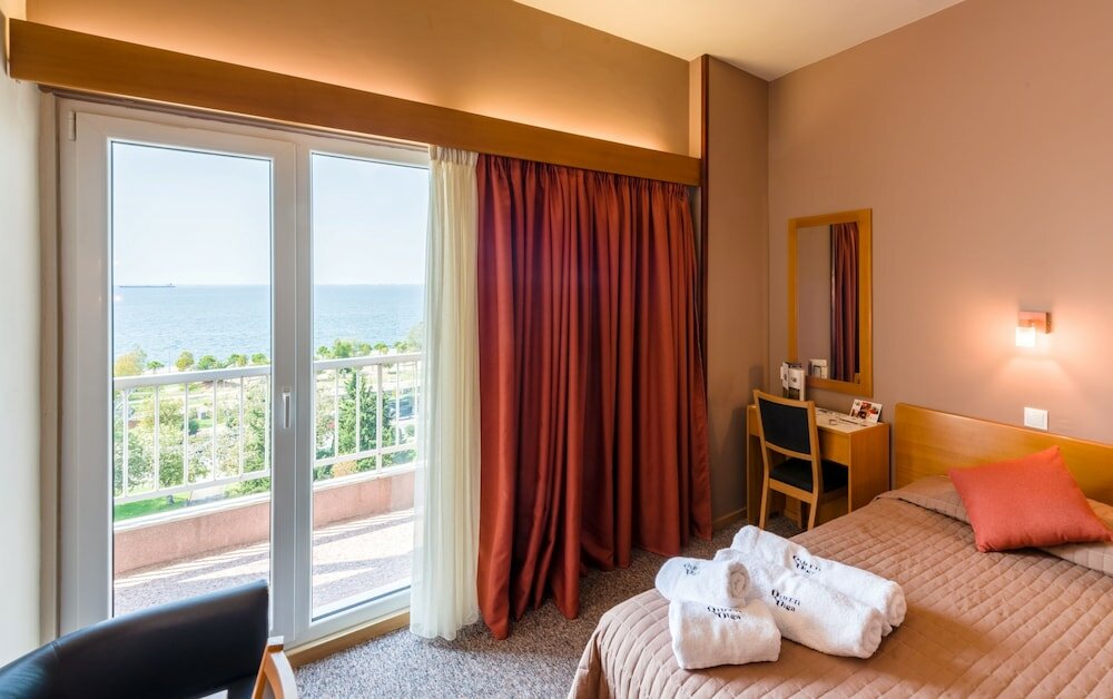 Фото Hotel Queen Olga