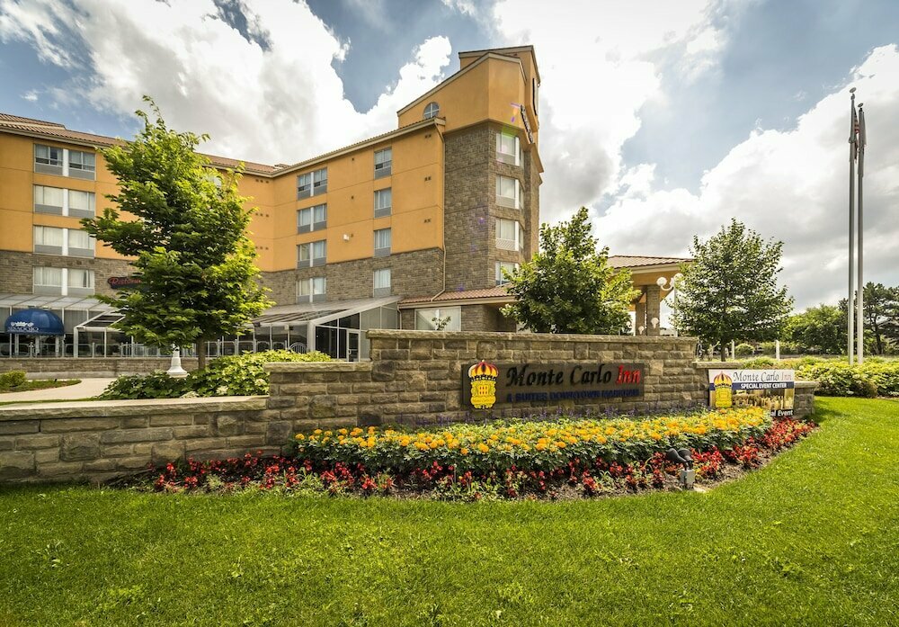 Hotel Monte Carlo Inn & Suites Downtown Markham, Markham, photo