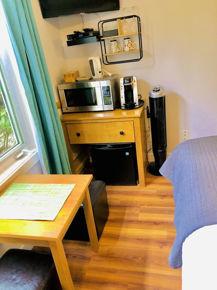 Фото Windtower Lodge and Suites