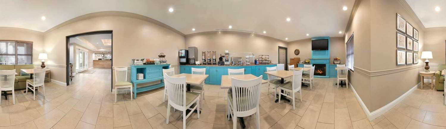 Фото Country Inn & Suites by Radisson, Tampa Airport North, Fl