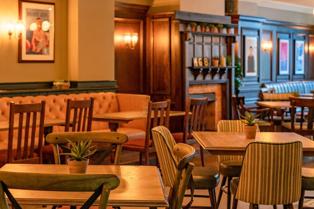 Фото The Pavilion Arms