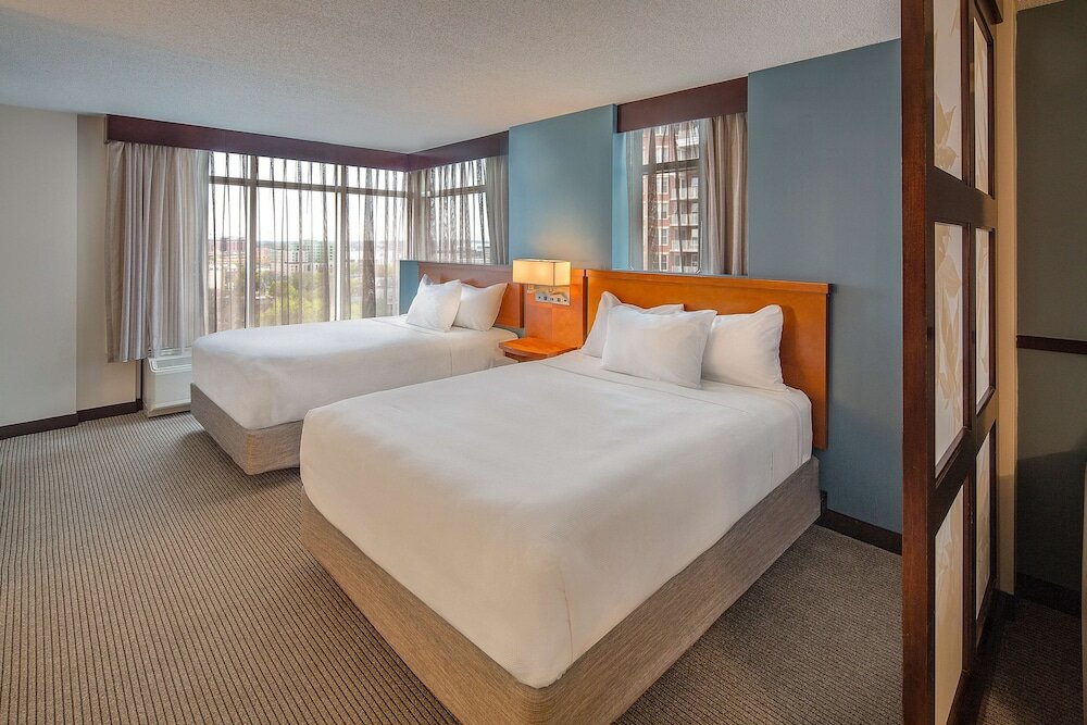 Фото Hyatt Place Madison Downtown