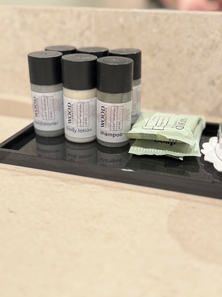 Фото Crystal Plaza Hotel