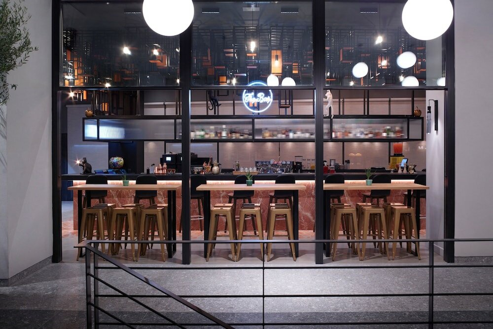 Фото Moxy Athens City