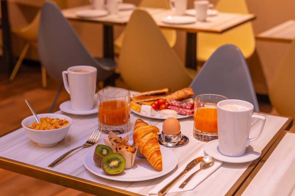 Фото Golden Tulip Opéra De Noailles