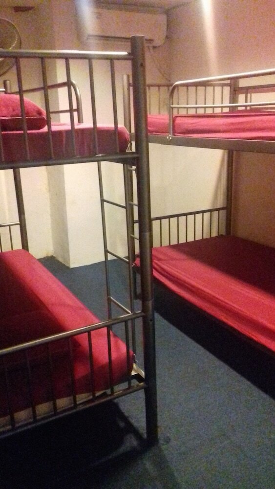 Фото Submarine Guest House Central Market - Hostel