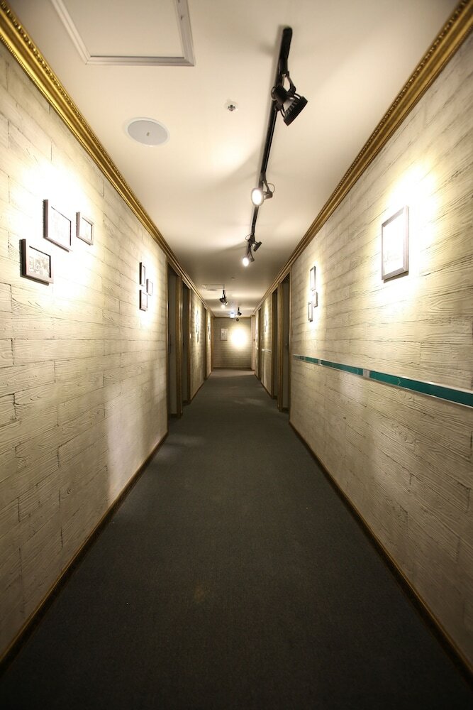 Фото Myeongdong Mom House