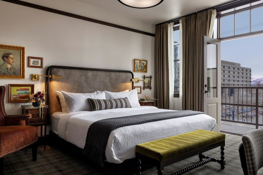 Фото The Avery Hotel