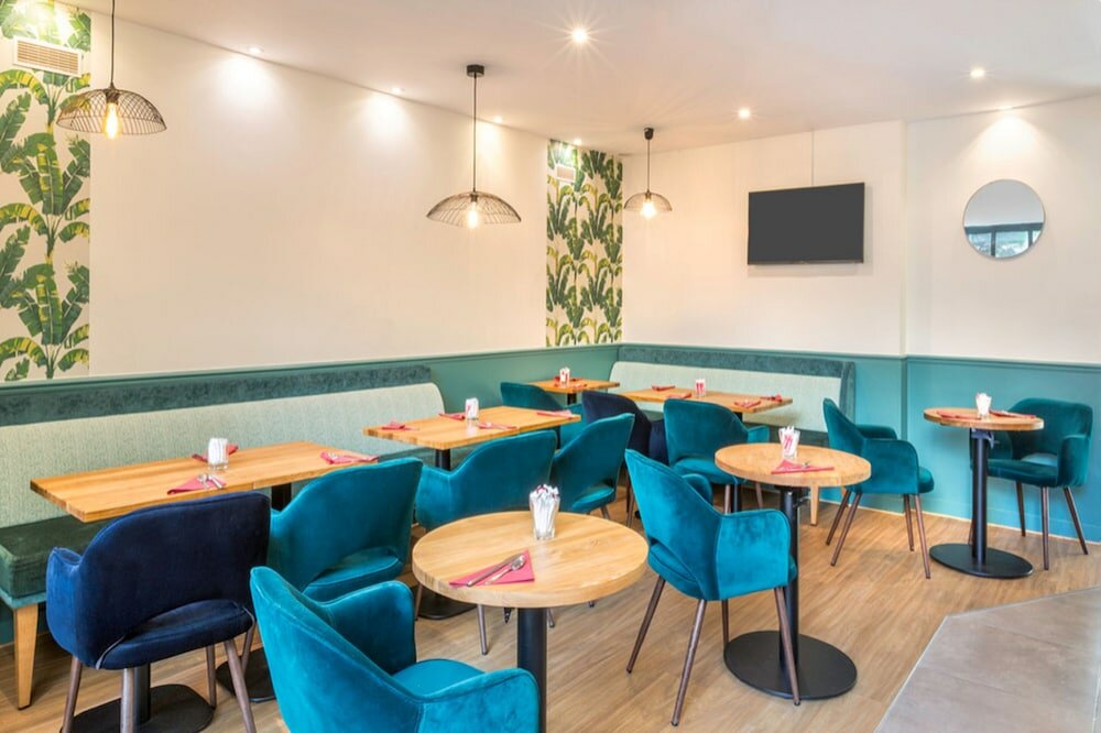 Фото Best Western Rives de Paris La Defense