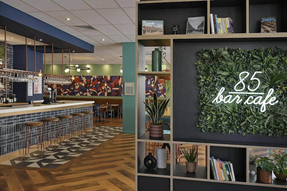 Фото Travelodge London Woolwich