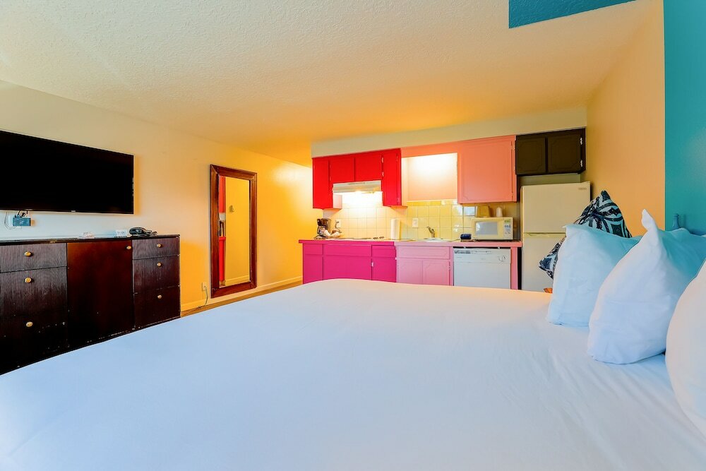 Фото Coast River Inn by Oyo Seaside