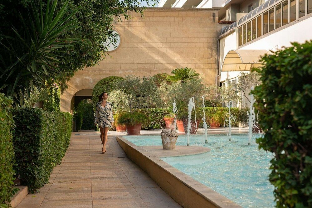 Фото Dionysos Hotel