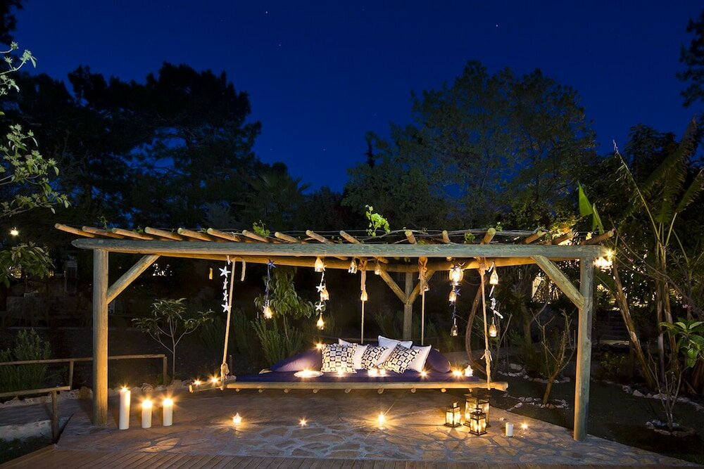 Фото Nautical Hotel