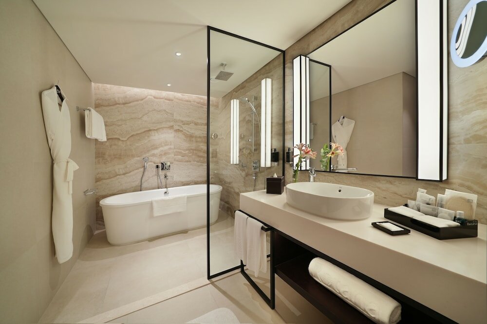 Фото Al Ain Rotana