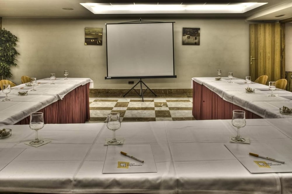 Фото Hotel Zenit Diplomatic