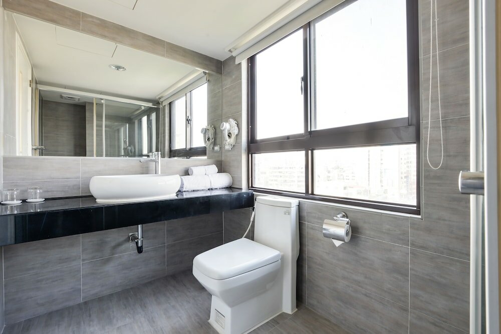 Фото Taichung One Chung Hotel