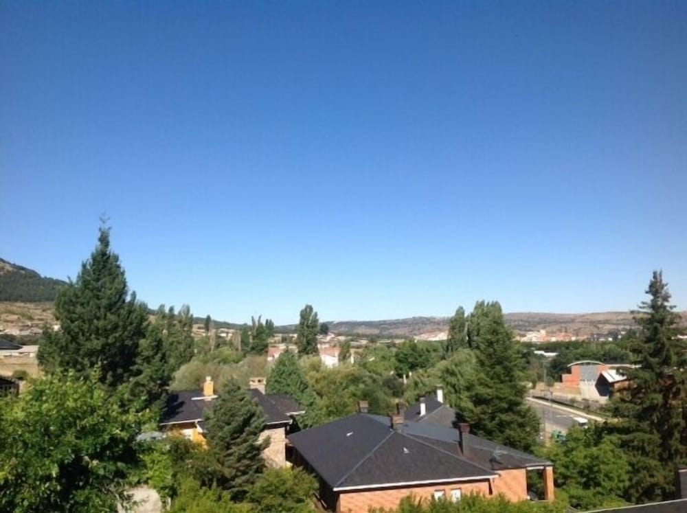 Фото Hostal Siete Picos