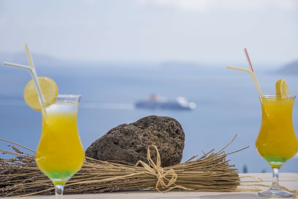 Фото Ambition Suites