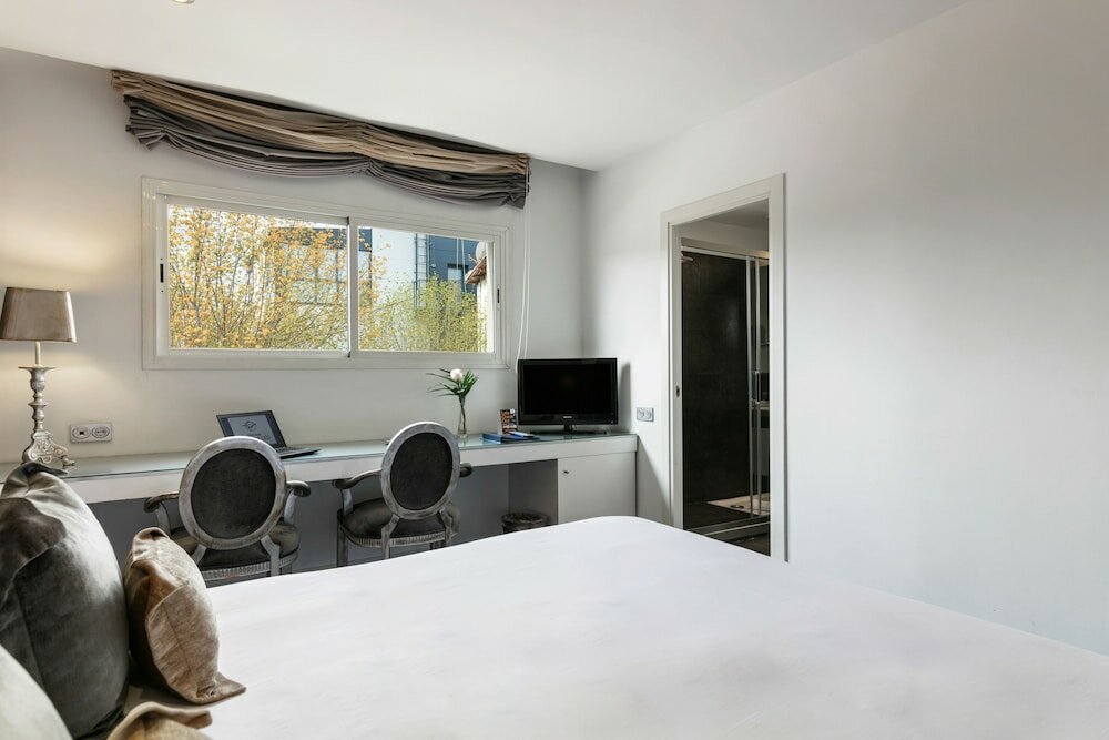 Фото Globales Acis Galatea