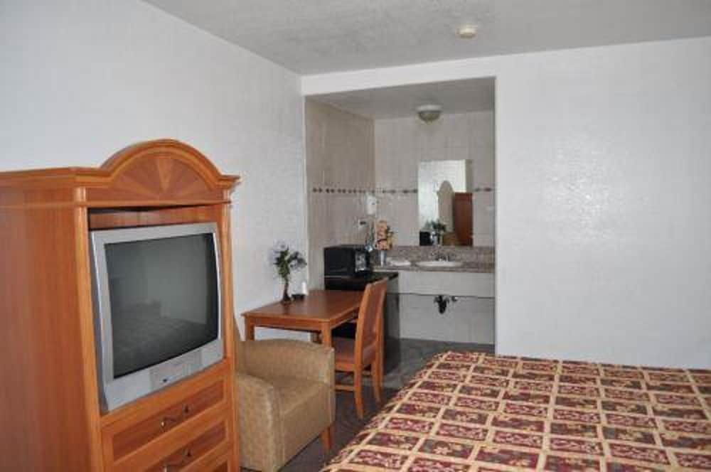 Фото Palace Inn Oxnard