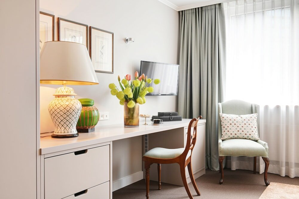 Фото Admiral Hotel