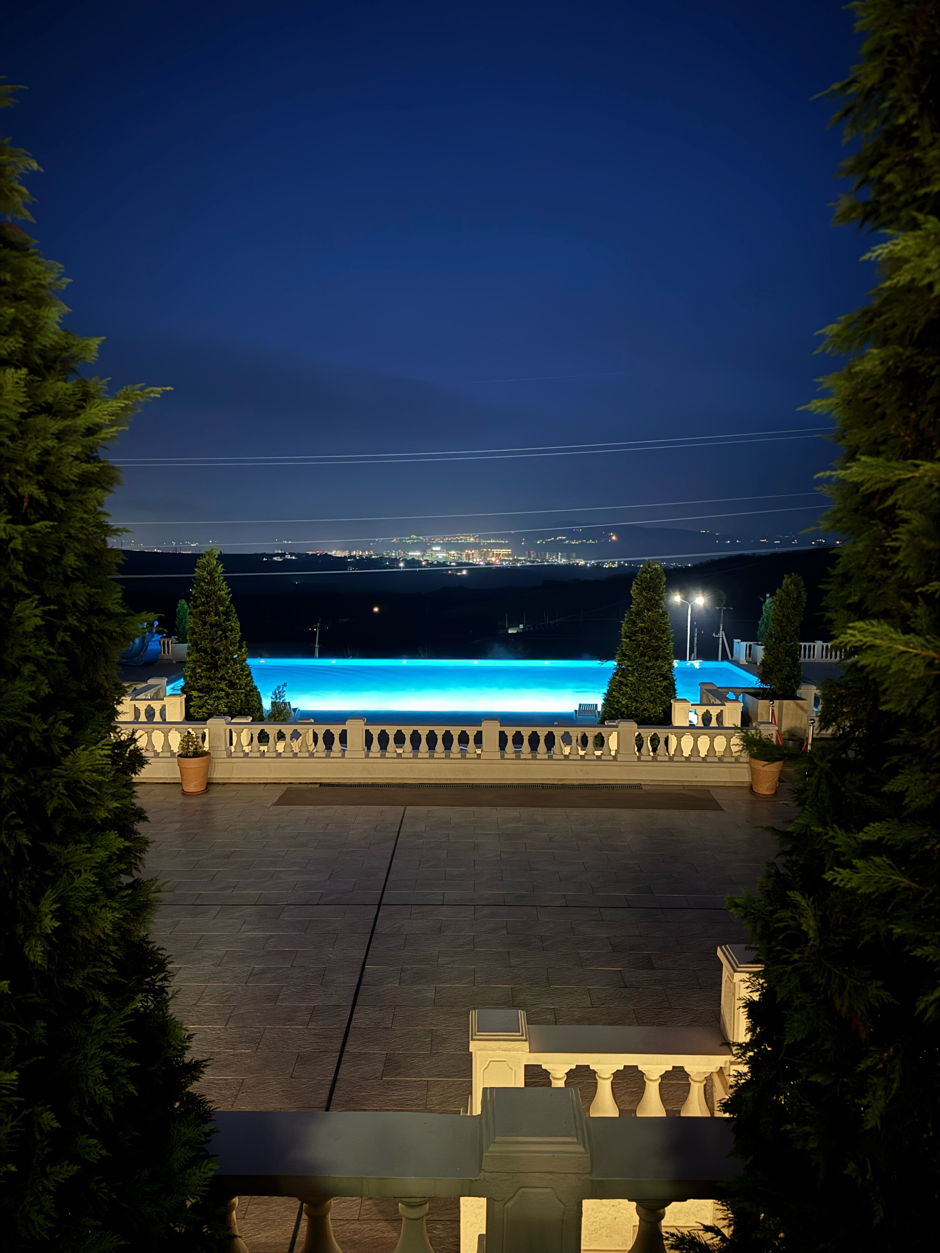 Фото Chateau Pinot Отель