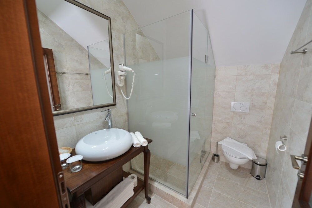 Фото Noblesse Boutique Hotel