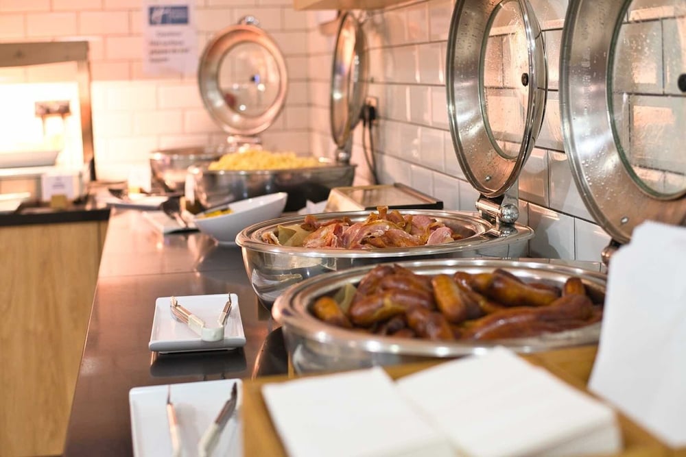 Фото Holiday Inn Express Hull City Centre an Ihg Hotel