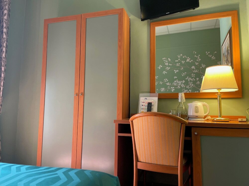 Фото Maxim Axial