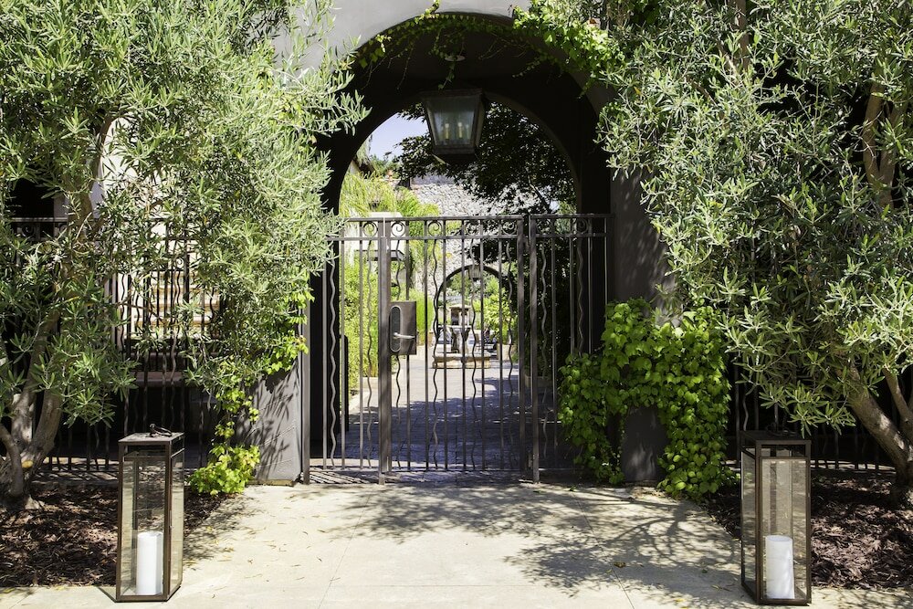 Фото North Block Hotel