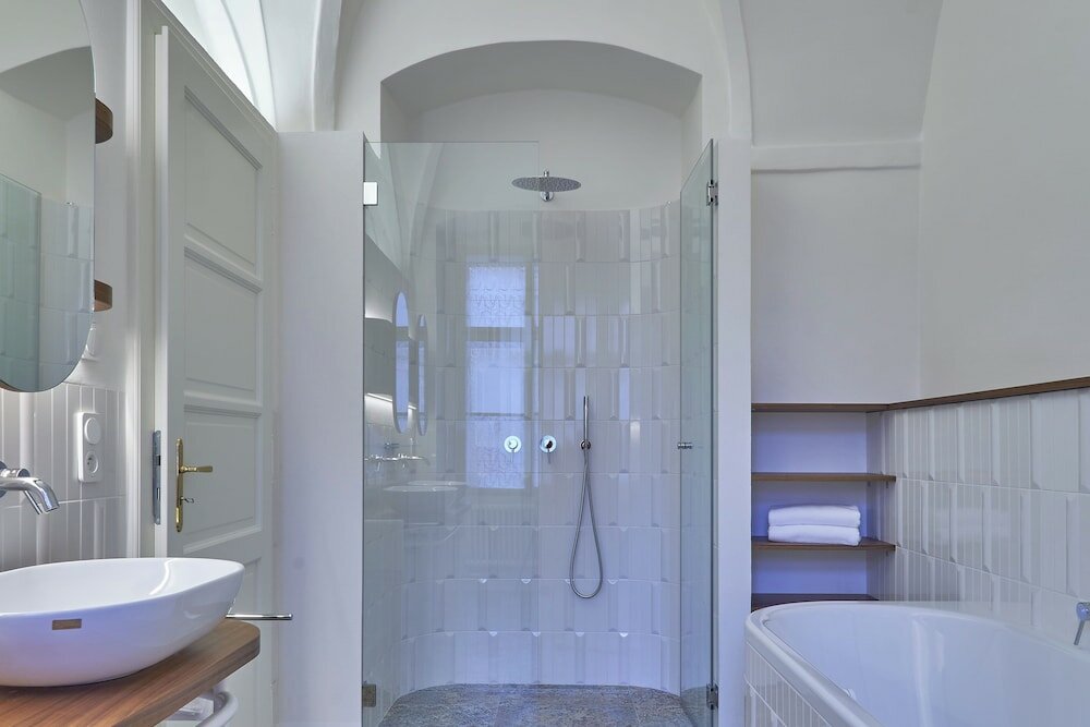 Фото Hotel U Tri Pstrosu