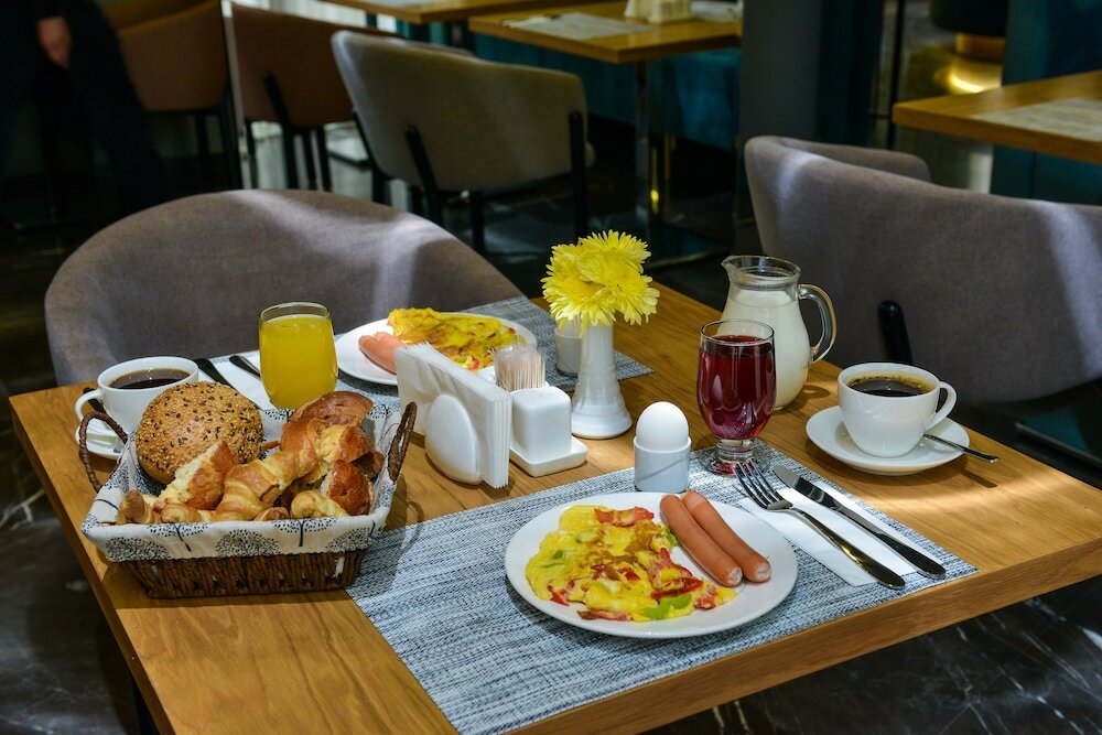 Фото Отель Just Inn Tbilisi