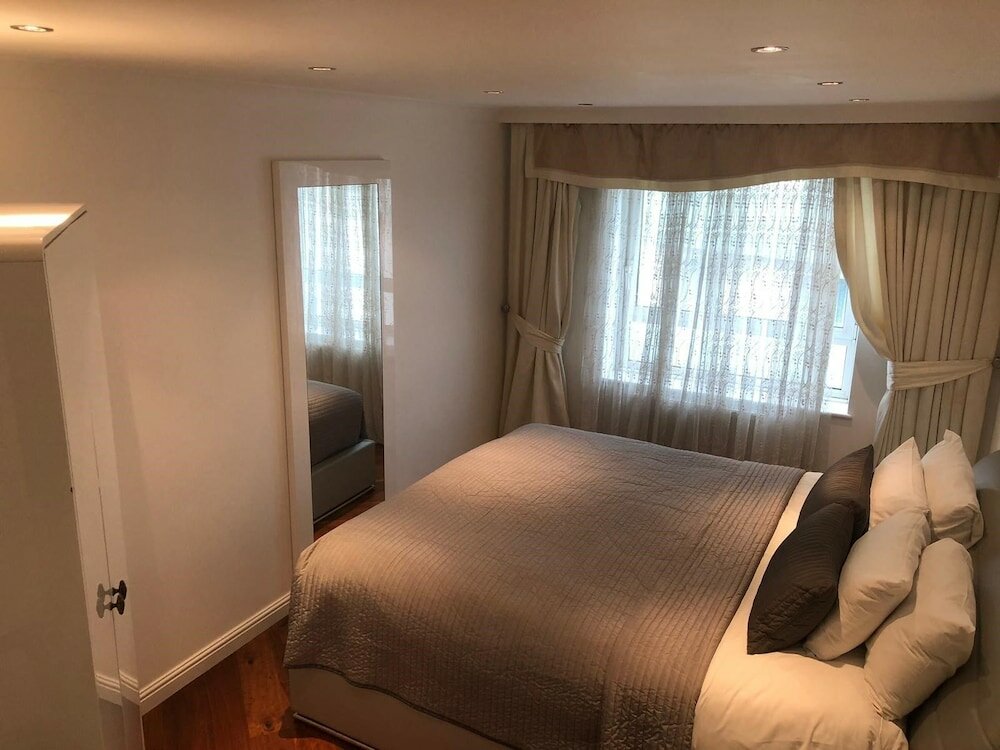 Фото The New London Carlton Hotel & Service Apartments