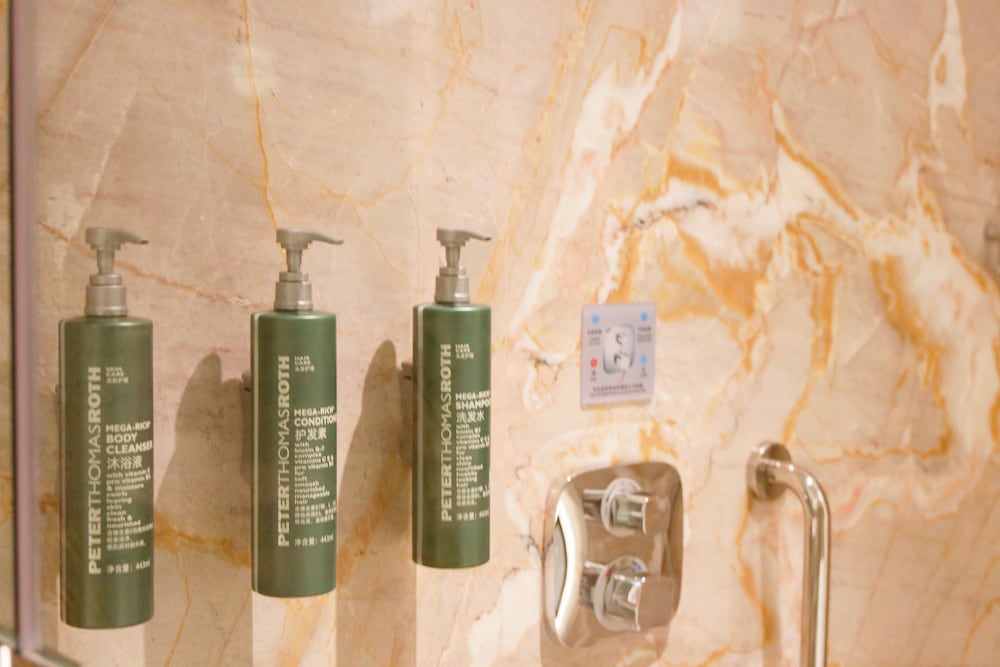 Фото Hilton Garden Inn Nujiang