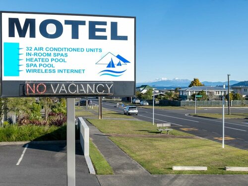 Гостиница Lake Taupo Motor Inn в Таупо