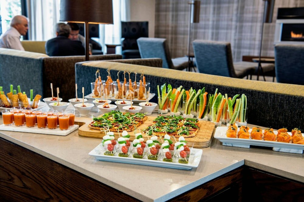 Фото Courtyard by Marriott Edmonton West